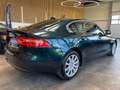 Jaguar XE Pure 2.0d Aut. *NAVI*TEMPOMAT*KLIMAAUT.*SHZ* Grün - thumbnail 6