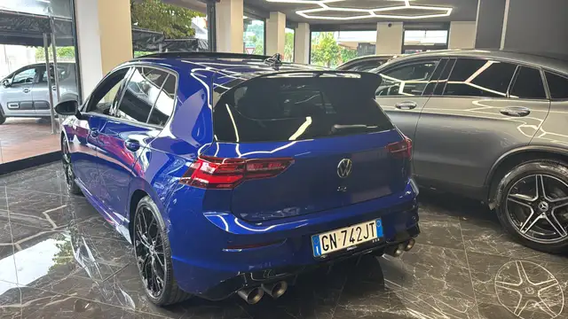 Volkswagen Golf R Performance