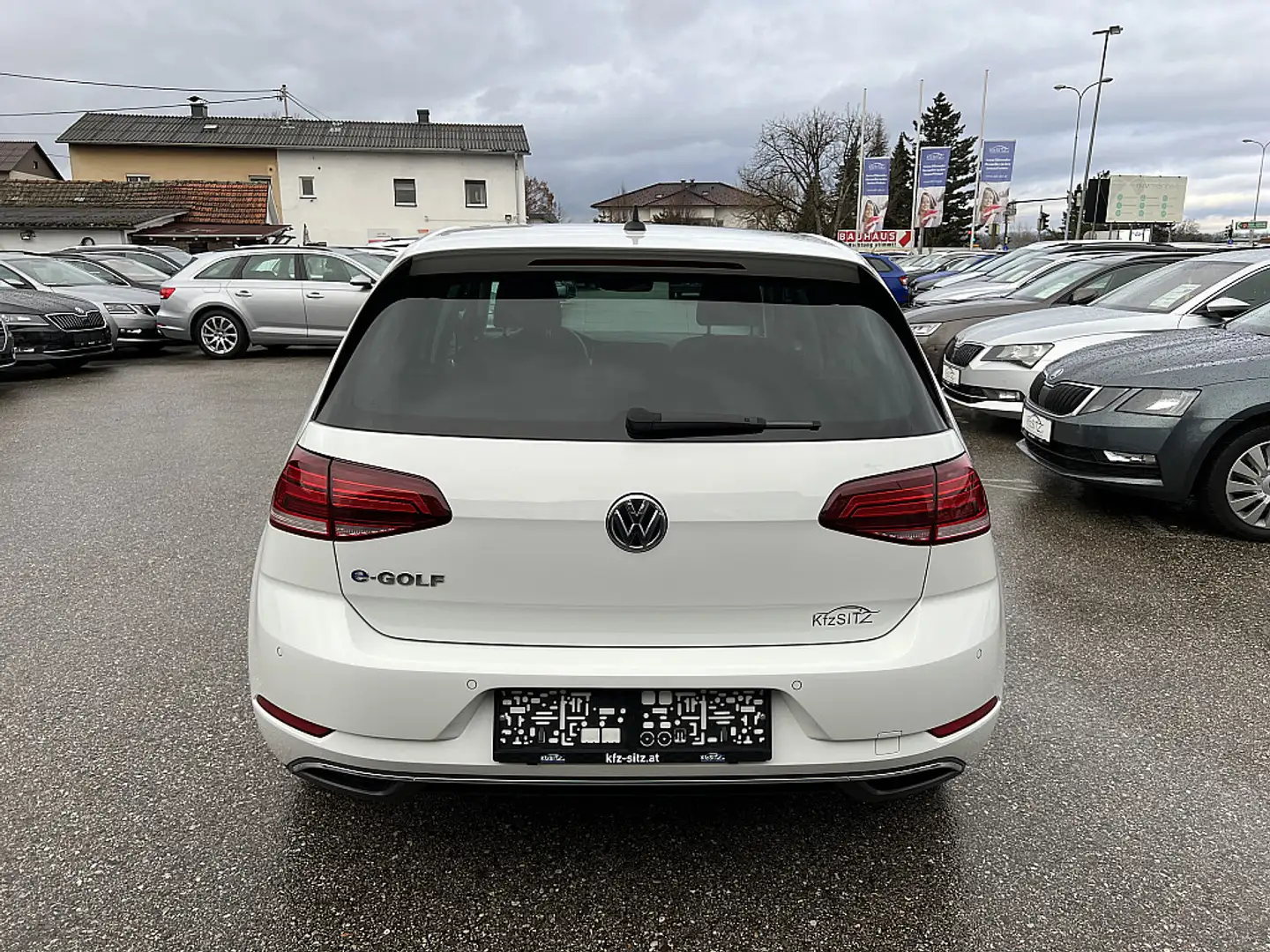 Volkswagen e-Golf 35,8kWh (mit Batterie) | ACC/LED Blanc - 2