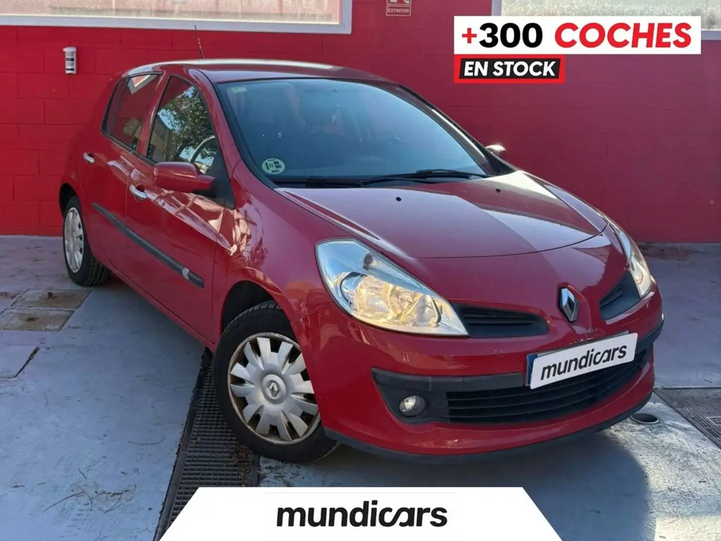 Renault Clio Authentique 1.5dCi eco2 Rood - 1