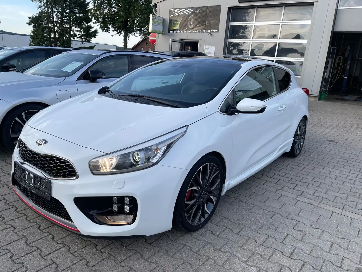 Kia ProCeed / pro_cee'd Weiß - 1