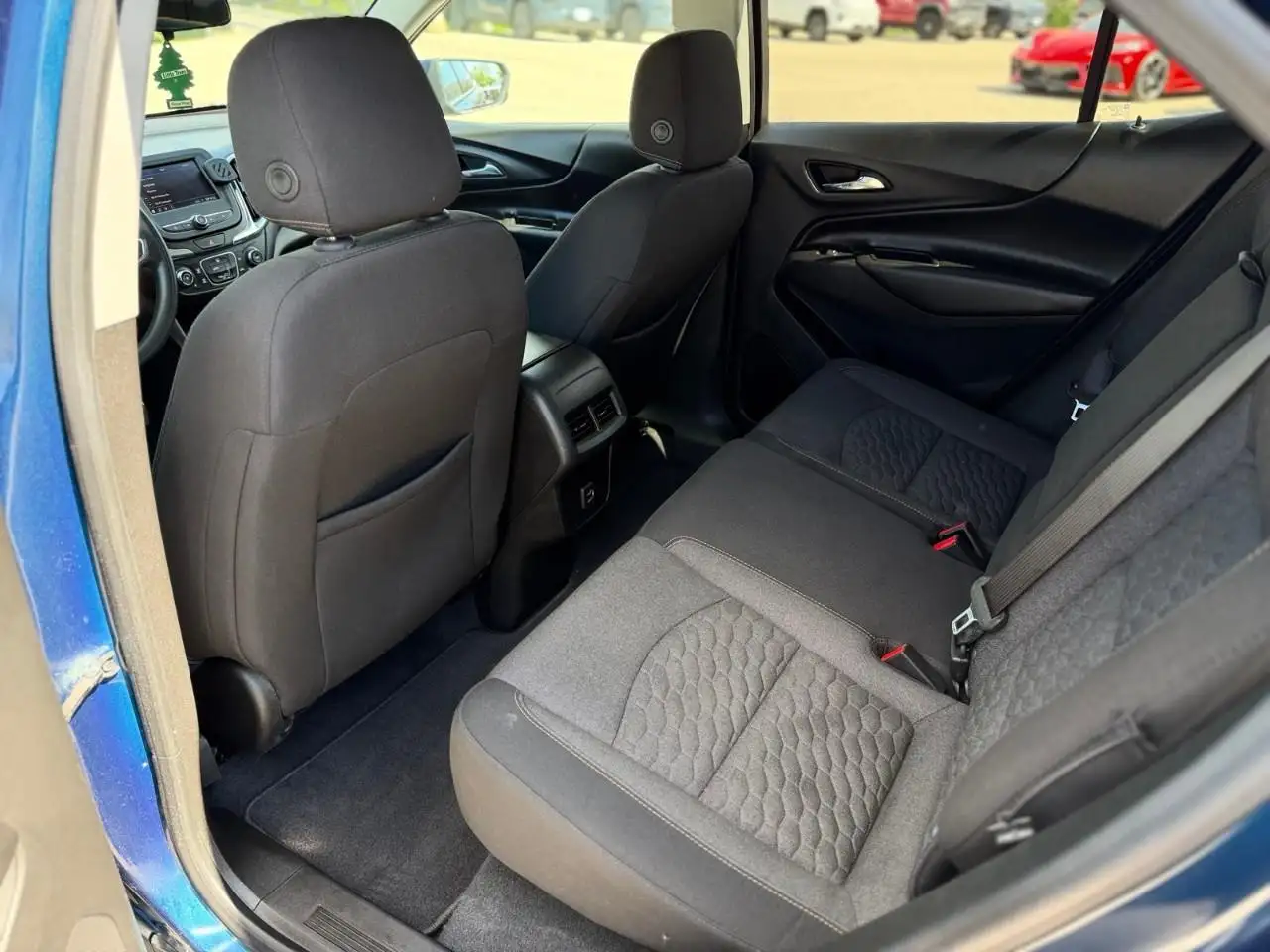 Chevrolet Equinox снимка Chevrolet Equinox