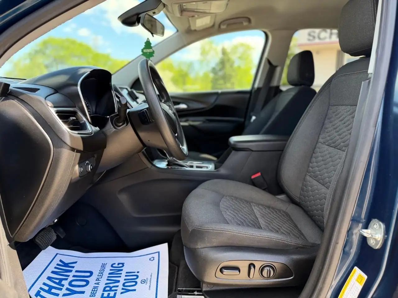 Chevrolet Equinox снимка Chevrolet Equinox