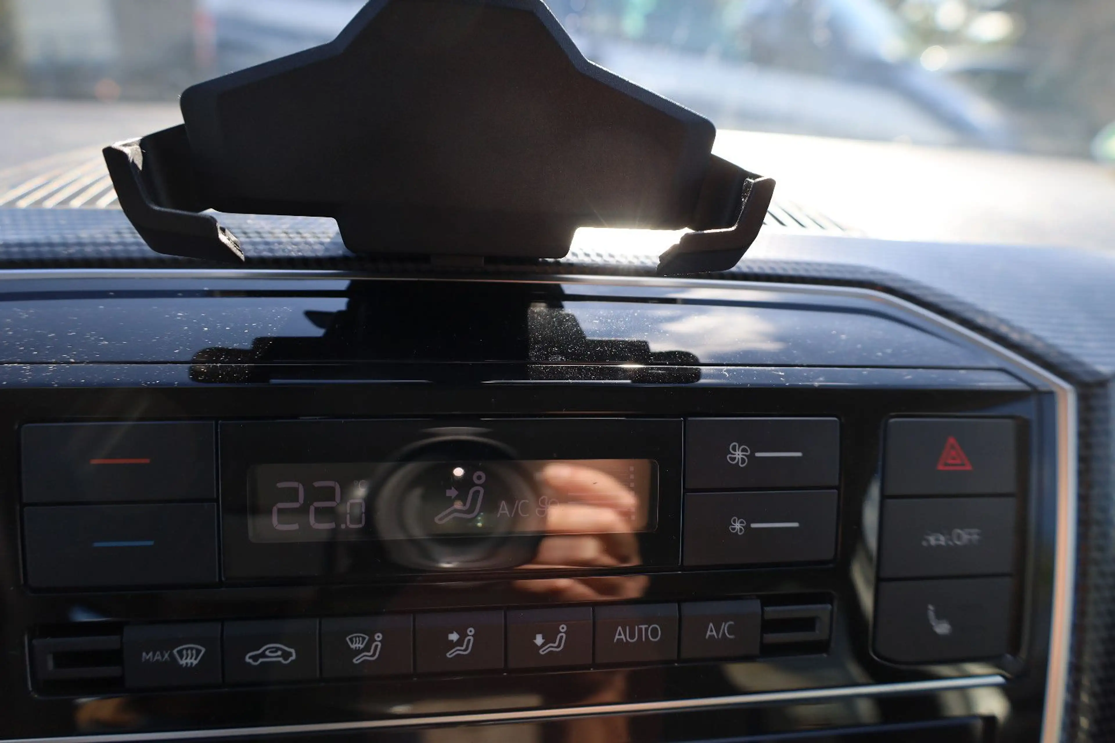 Volkswagen e-up! Syle Plus 2480KM Kamera SHZ — photo 15