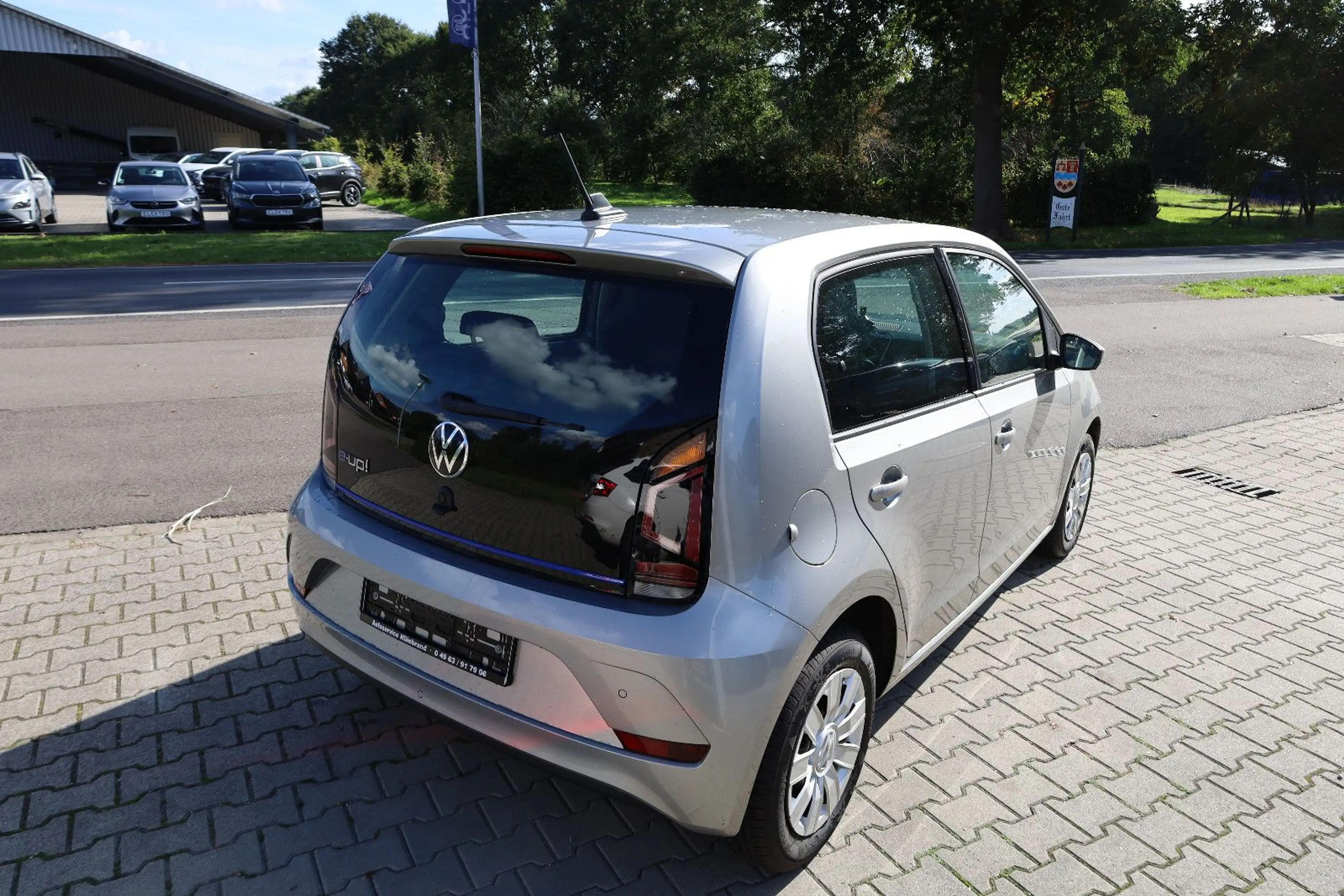 Volkswagen e-up! Syle Plus 2480KM Kamera SHZ — photo 5