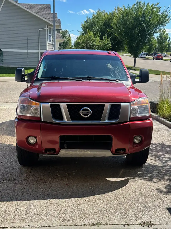 Nissan Titan снимка Nissan Titan