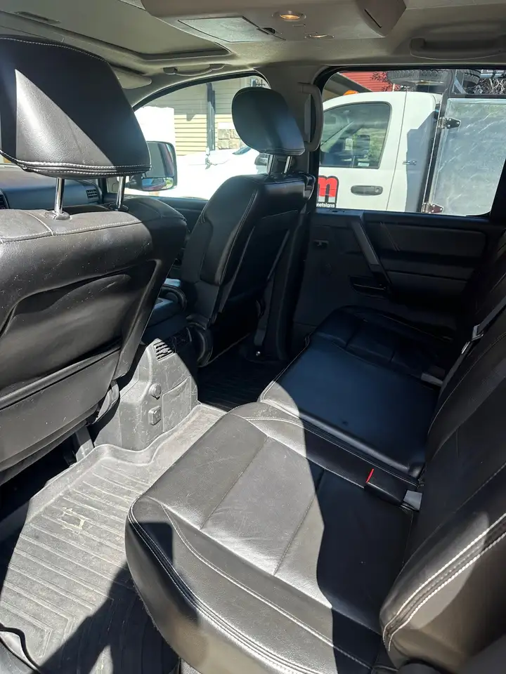 Nissan Titan снимка Nissan Titan