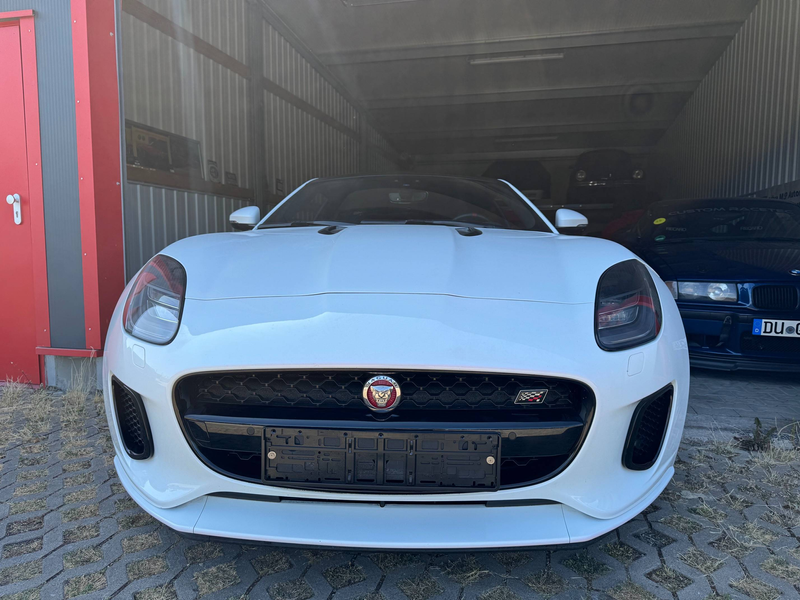 Jaguar F-Type P300 - Limited - R-Dynamic - Chequered Flag Coupe — photo 3