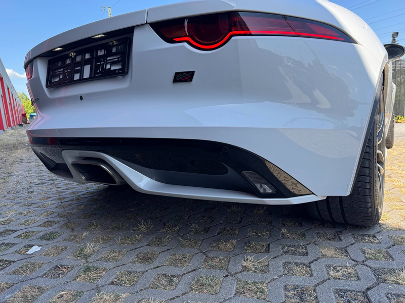 Jaguar F-Type P300 - Limited - R-Dynamic - Chequered Flag Coupe — photo 10