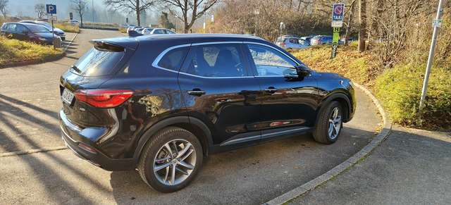 Imagine MG HS 1.5 t Luxury auto