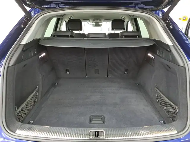 Audi Q5 view 7