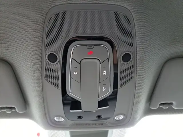 Audi Q5 view 21