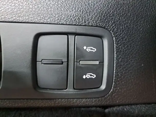 Audi Q5 view 9