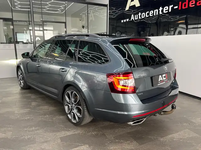 Skoda Octavia view 6