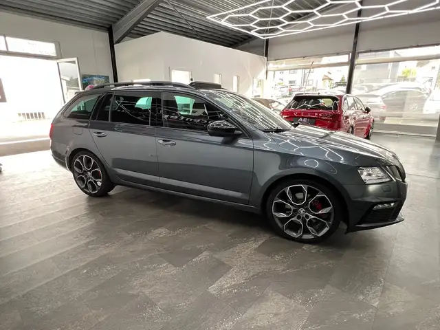 Skoda Octavia view 5