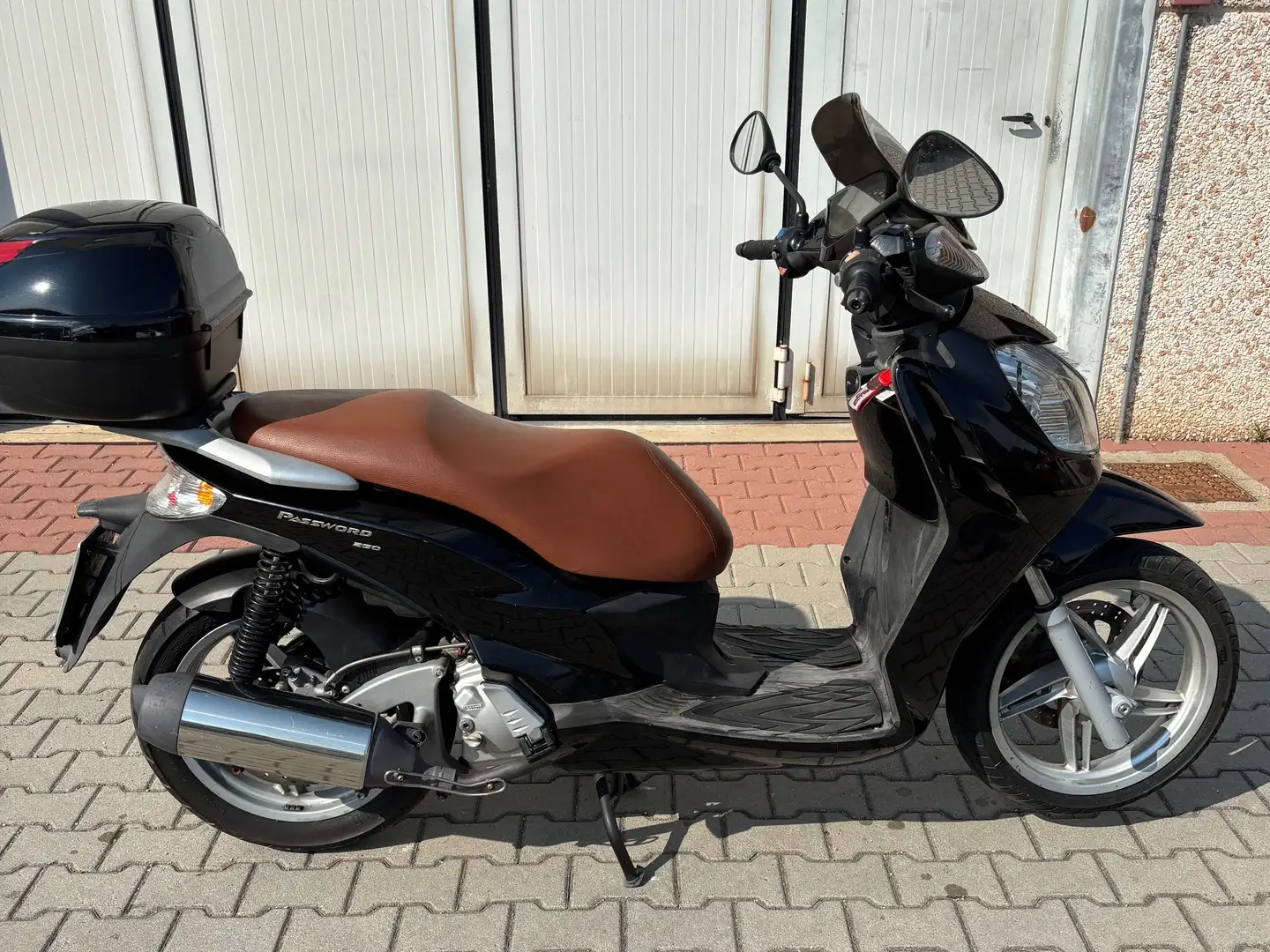 Malaguti Password 250 classica Negru - 2