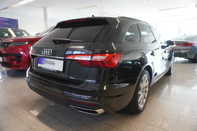 Audi A4 view 5