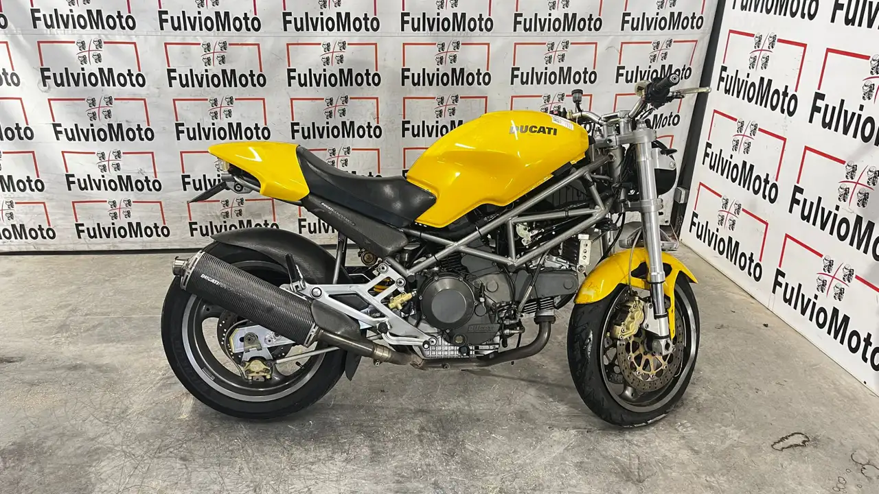 Ducati Monster 900