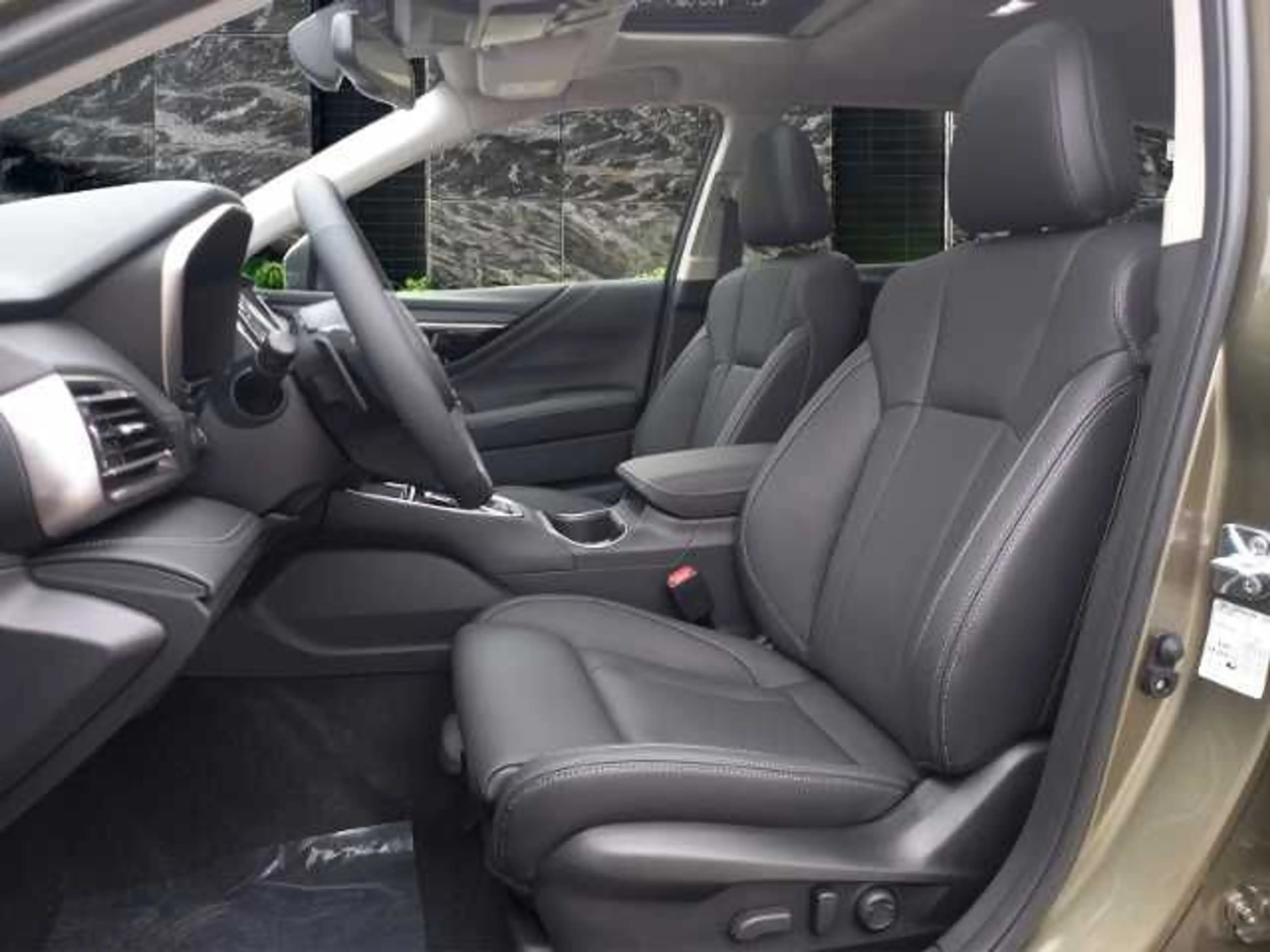 Subaru OUTBACK 2.5i Platinum Vorführwagen — photo 10