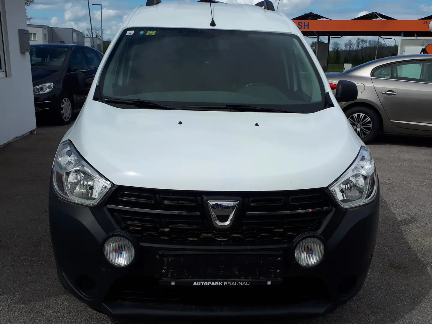 Dacia Dokker Essential***NEUES ÖAMTC PICKERL*** Weiß - 1