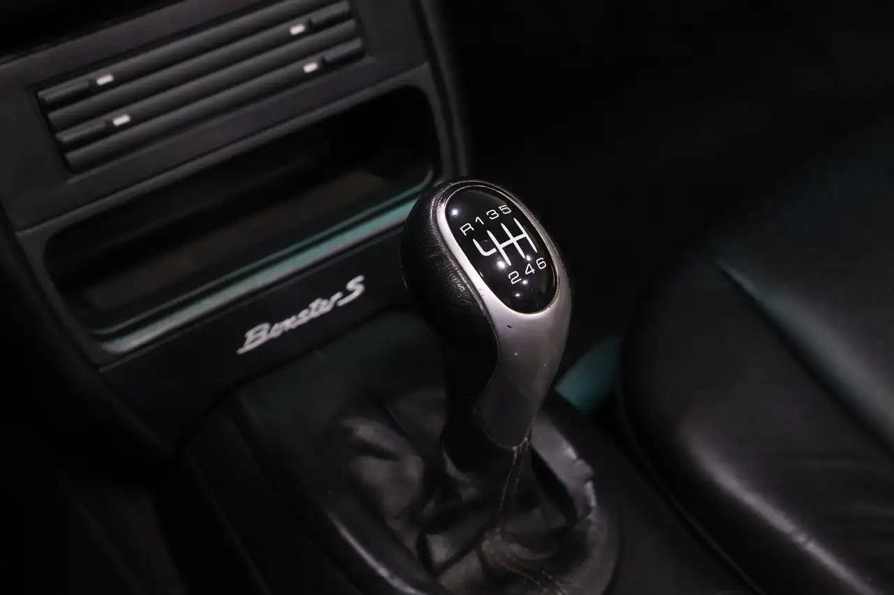 Porsche Boxster снимка Porsche Boxster