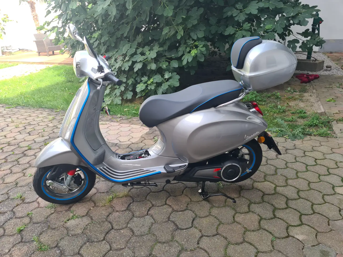 Vespa Elettrica 70 km/h L3 Silver - 1