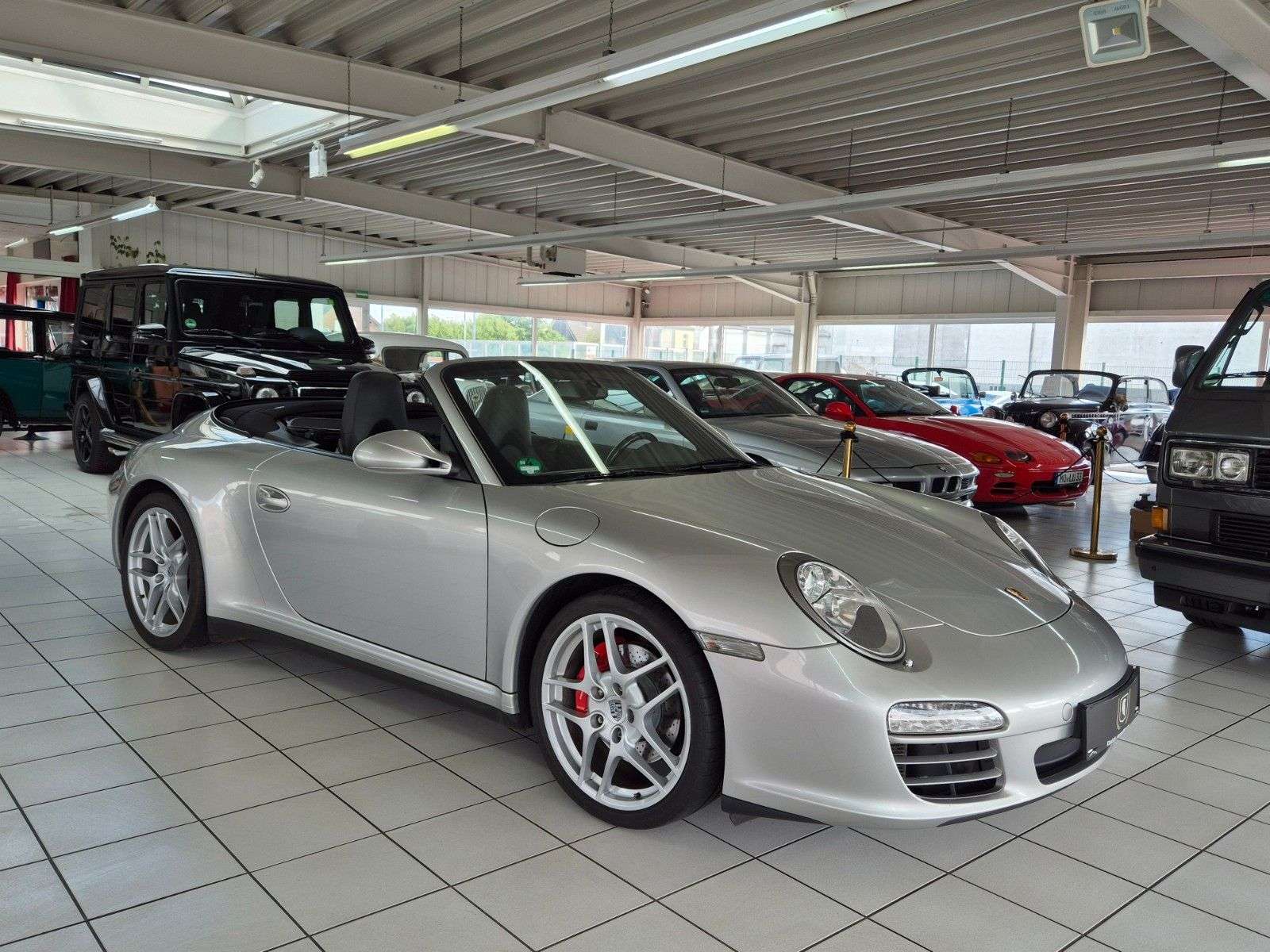 Second hand Porsche 911 