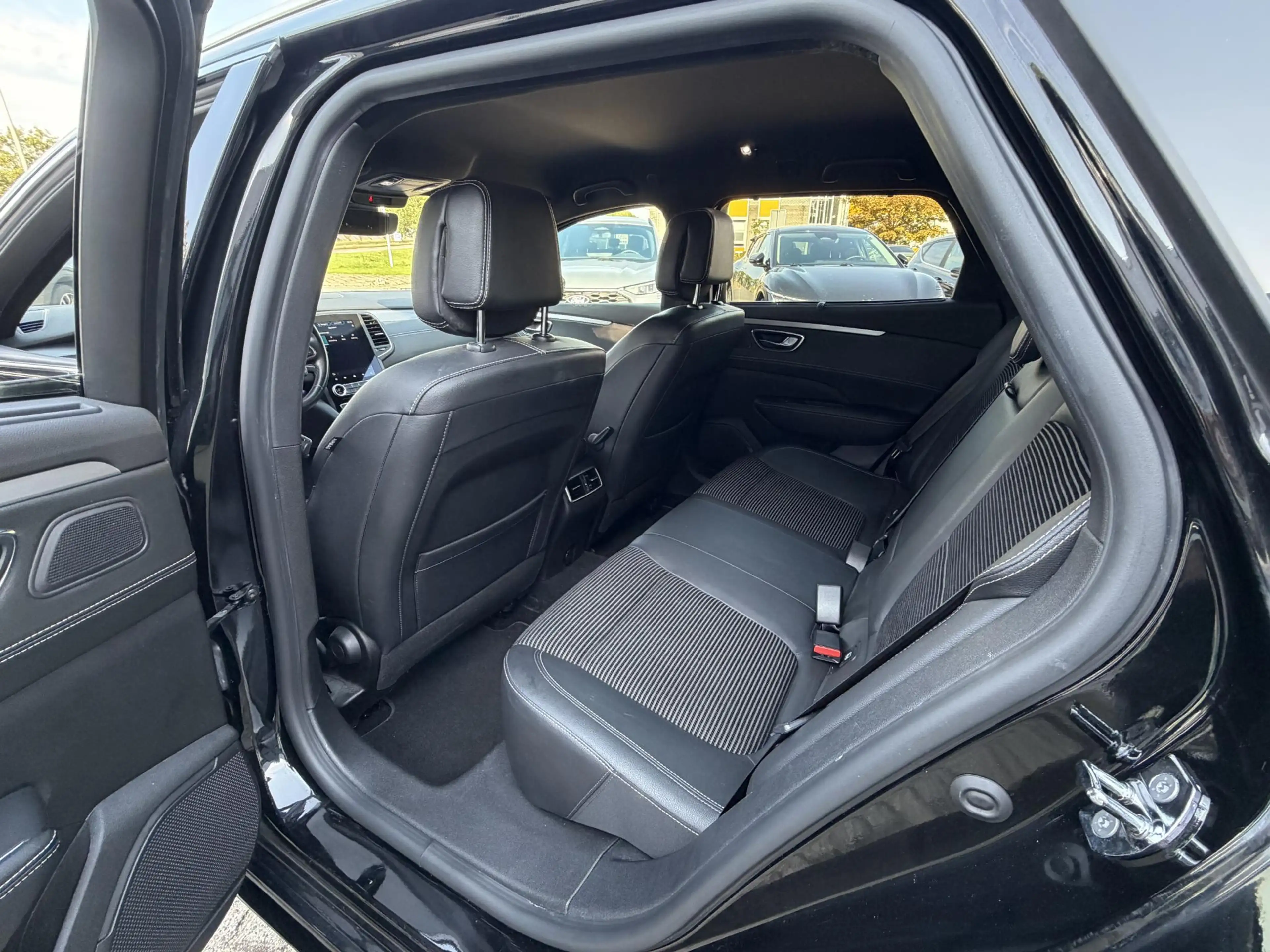 Renault Talisman Estate 1.3 TCe Business Intens 140pk | Achteruitri — photo 13