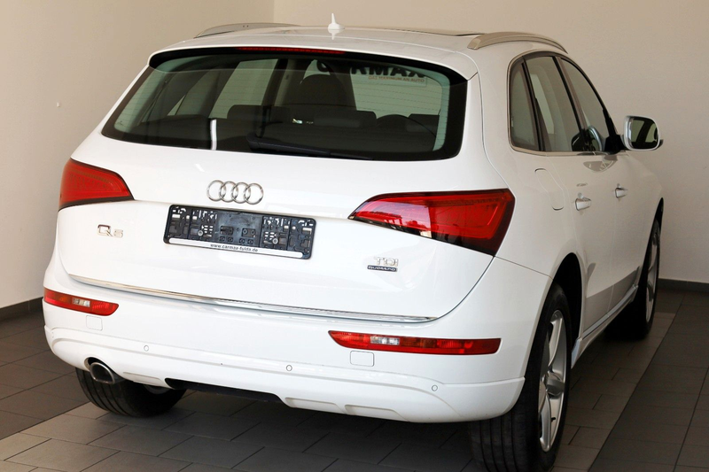 Audi Q5 2.0 TDI quattro T.Leder,Navi,Xenon,Panorama — photo 2