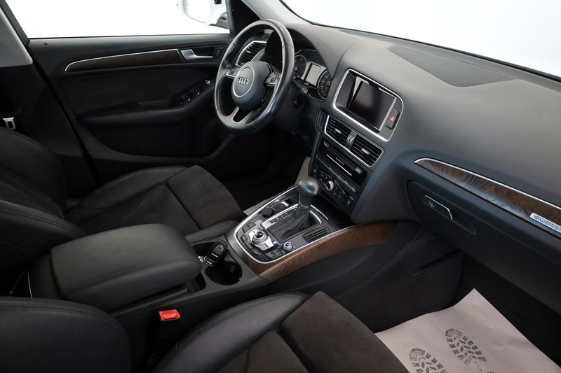 Audi Q5 2.0 TDI quattro T.Leder,Navi,Xenon,Panorama — photo 4