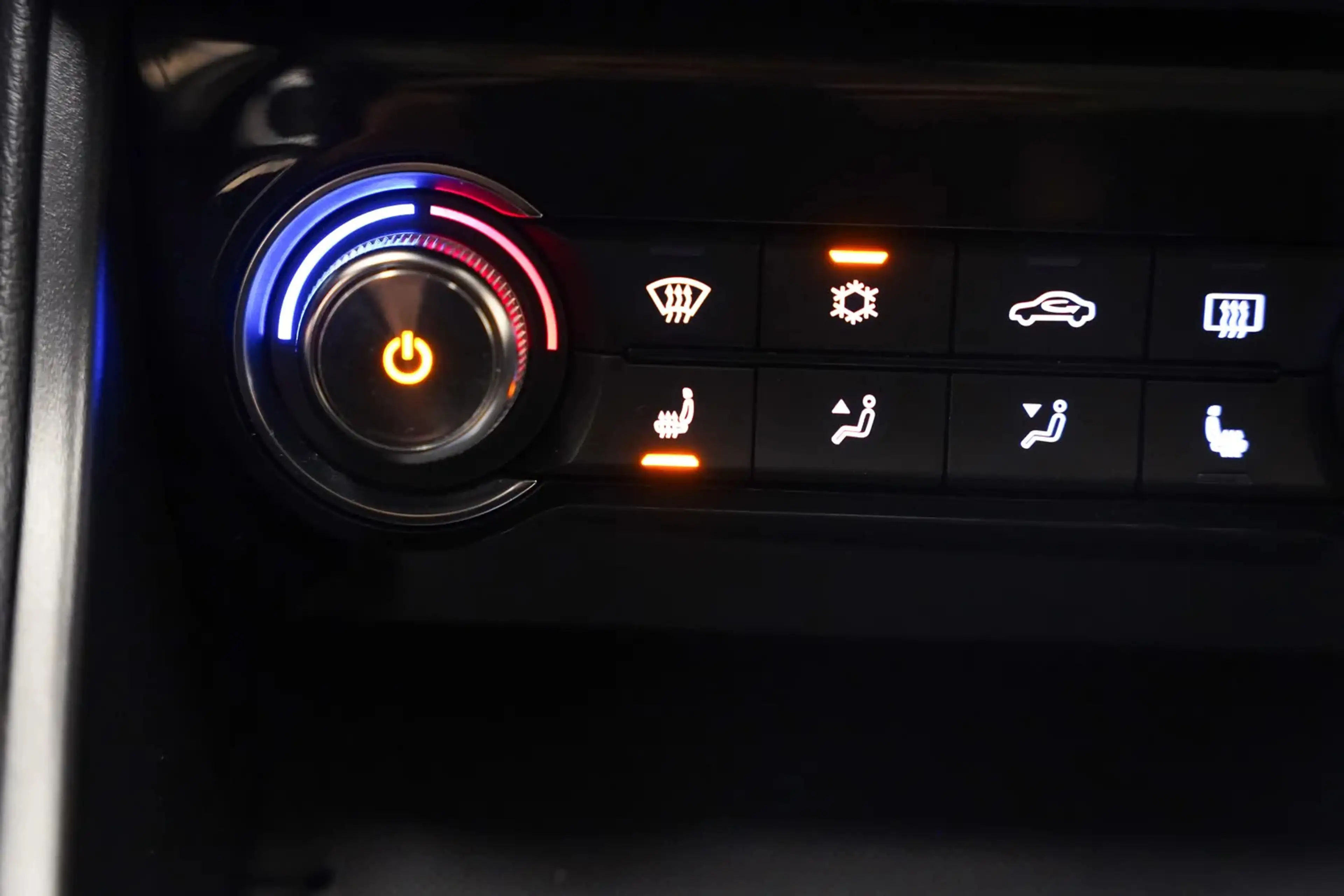 MG ZS EV Luxury 45 kWh [ Panoramadak Adapt. cruise Navi — photo 13
