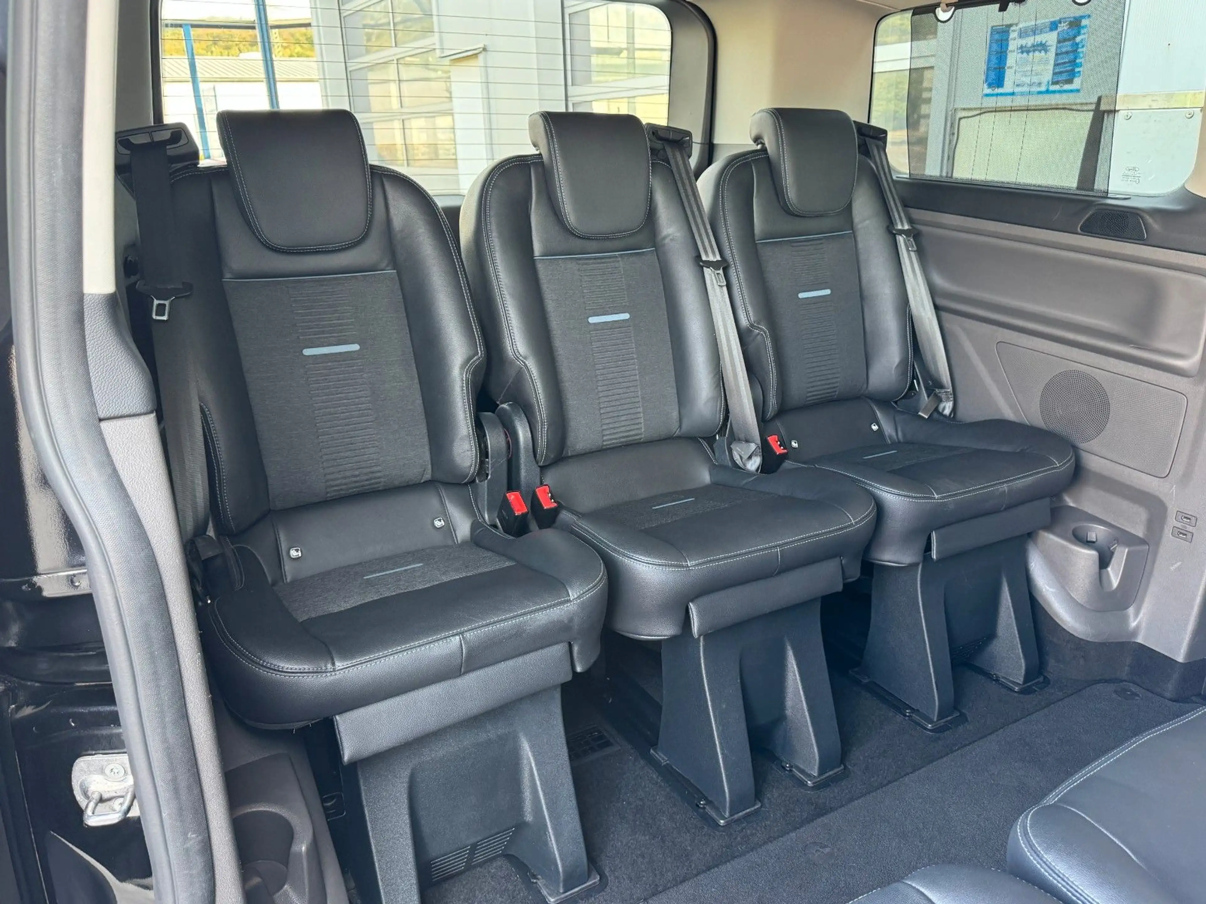 Ford Tourneo Custom 320 L1 Active*Aut.*AHK*ACC* — photo 34