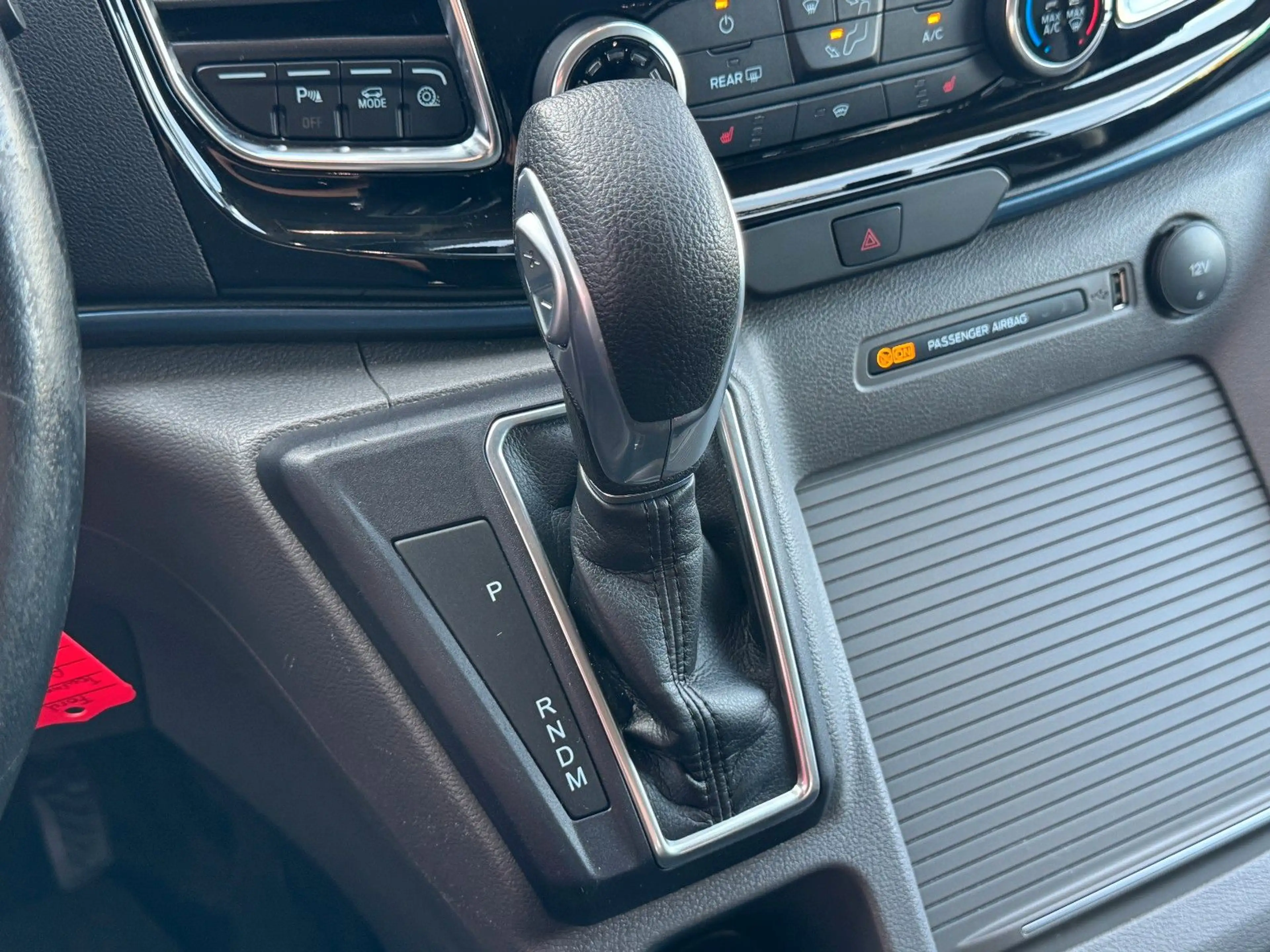 Ford Tourneo Custom 320 L1 Active*Aut.*AHK*ACC* — photo 48