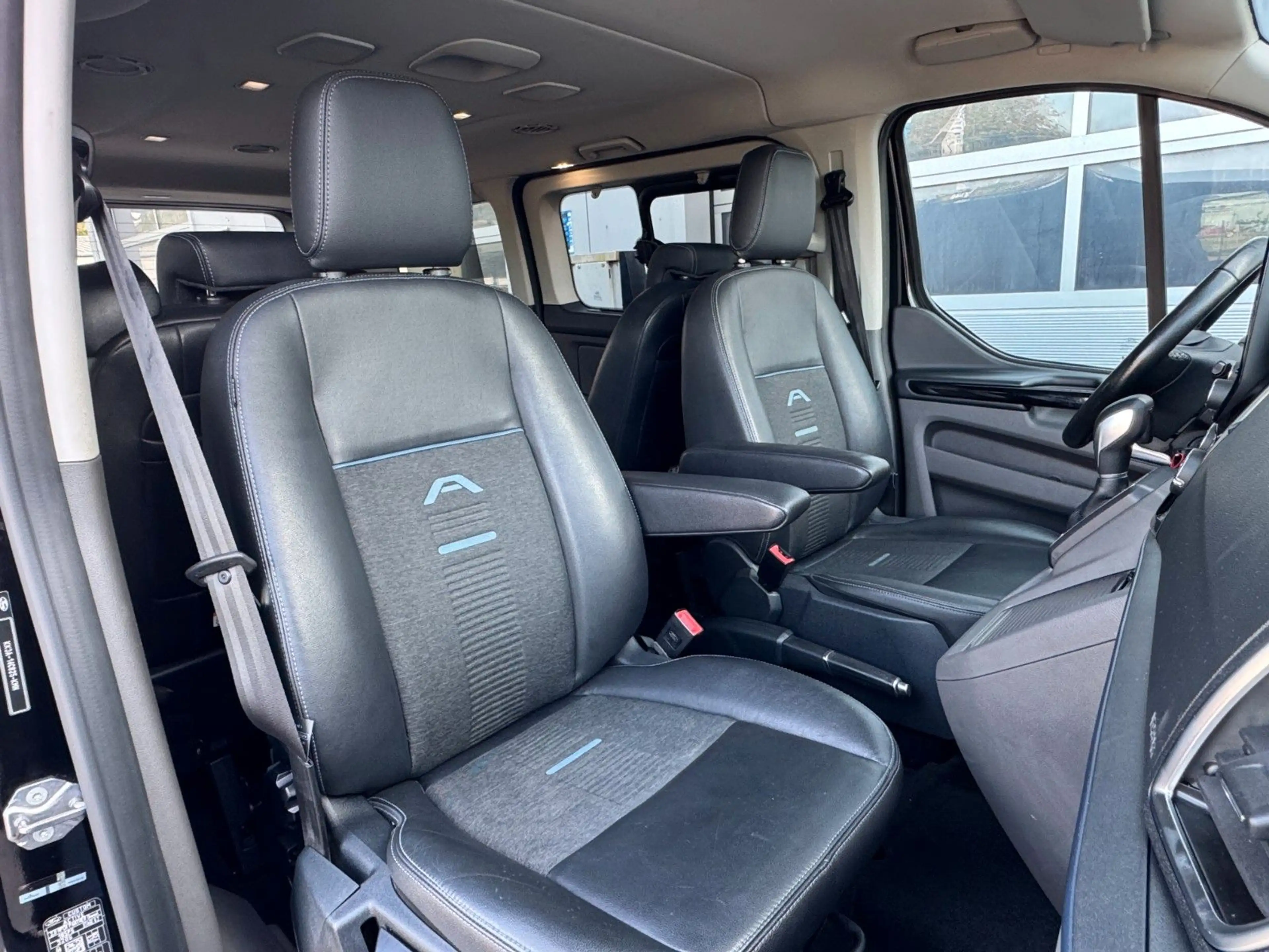Ford Tourneo Custom 320 L1 Active*Aut.*AHK*ACC* — photo 27