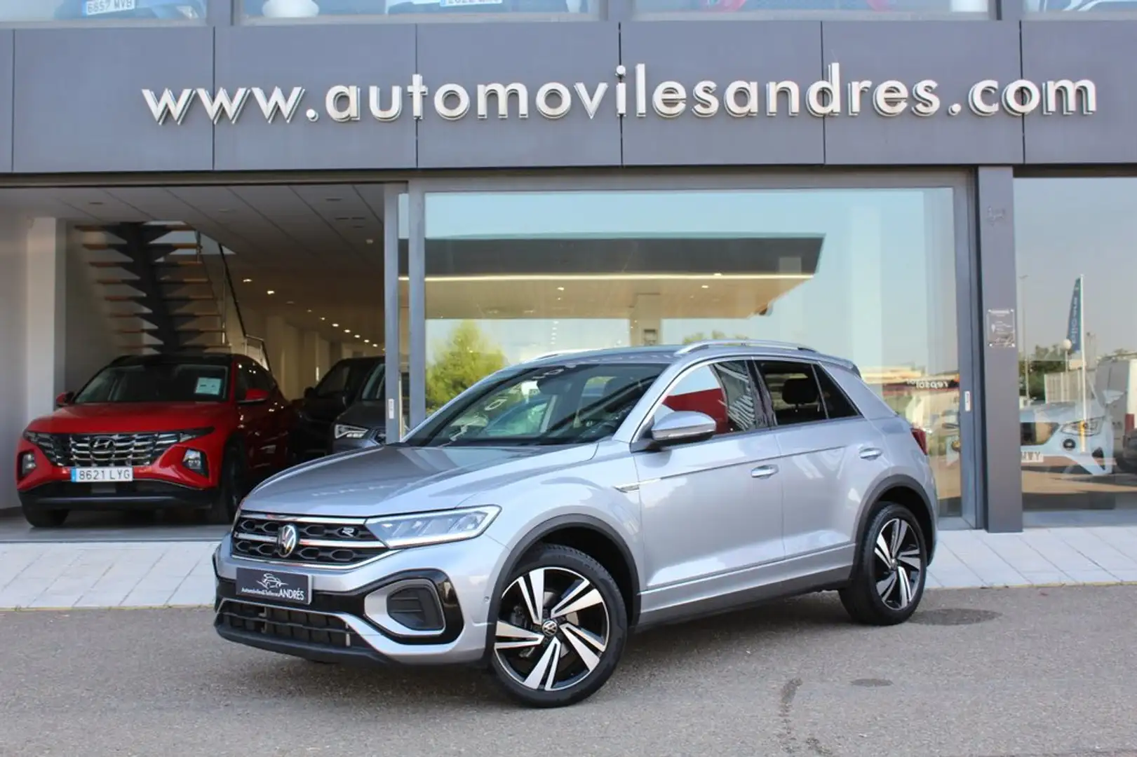 Volkswagen T-Roc 1.5 TSI R-Line kW DSG7 110KW Gris - 1