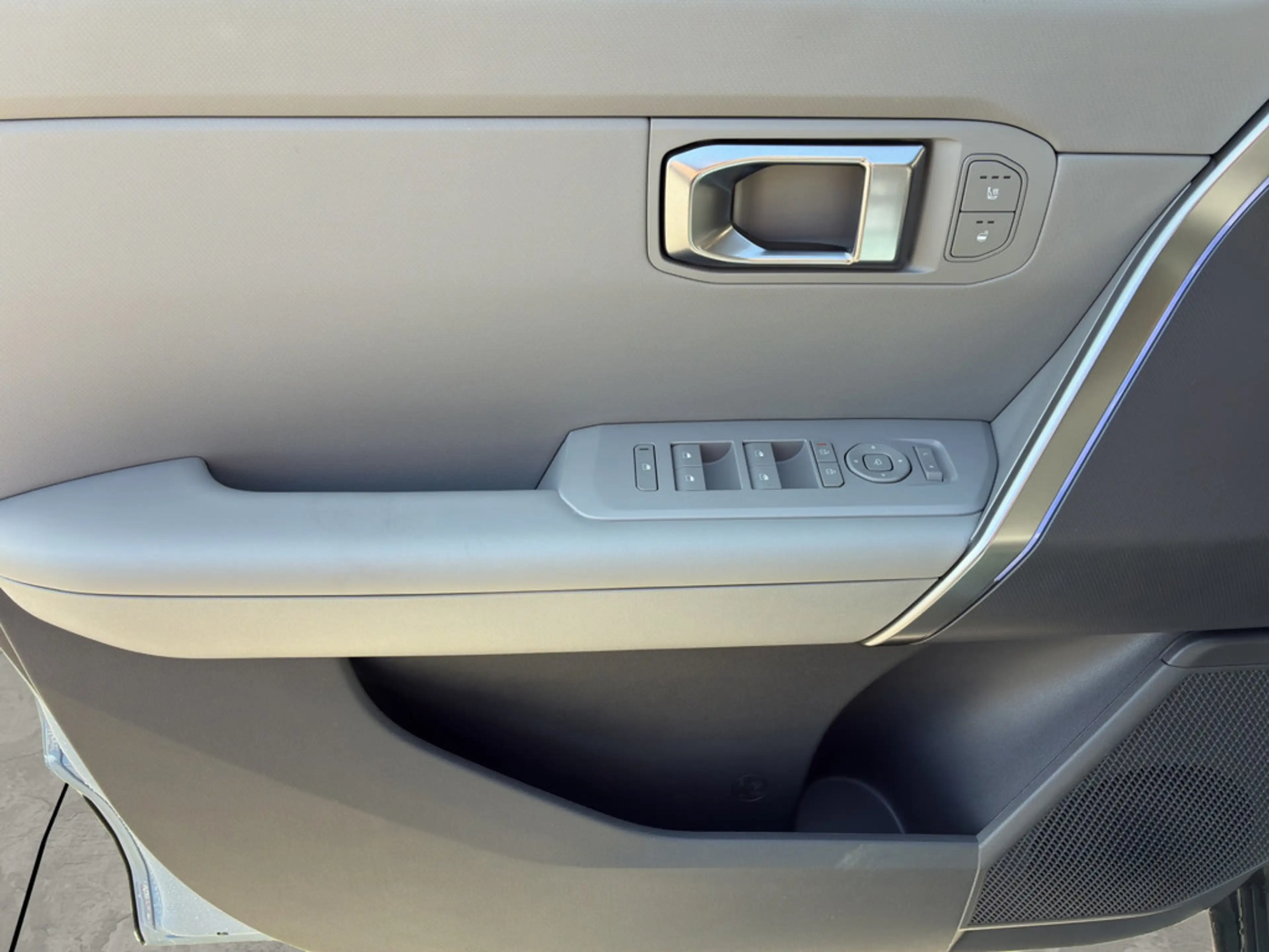 Kia Seltos 1.6T DCT Vision | DESIGN-P. | NAVI | SHZ — photo 10
