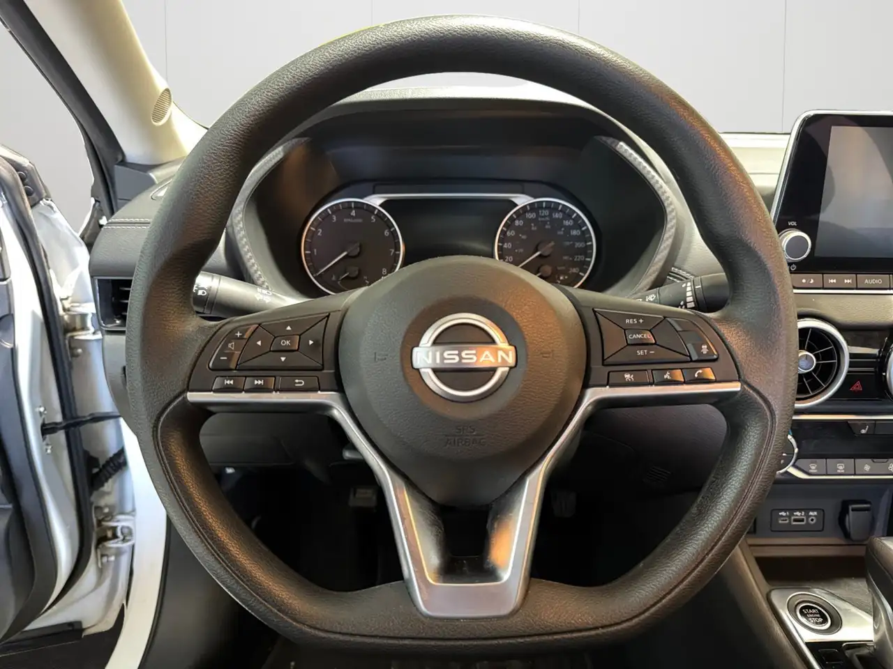 Nissan Sentra photo Nissan Sentra