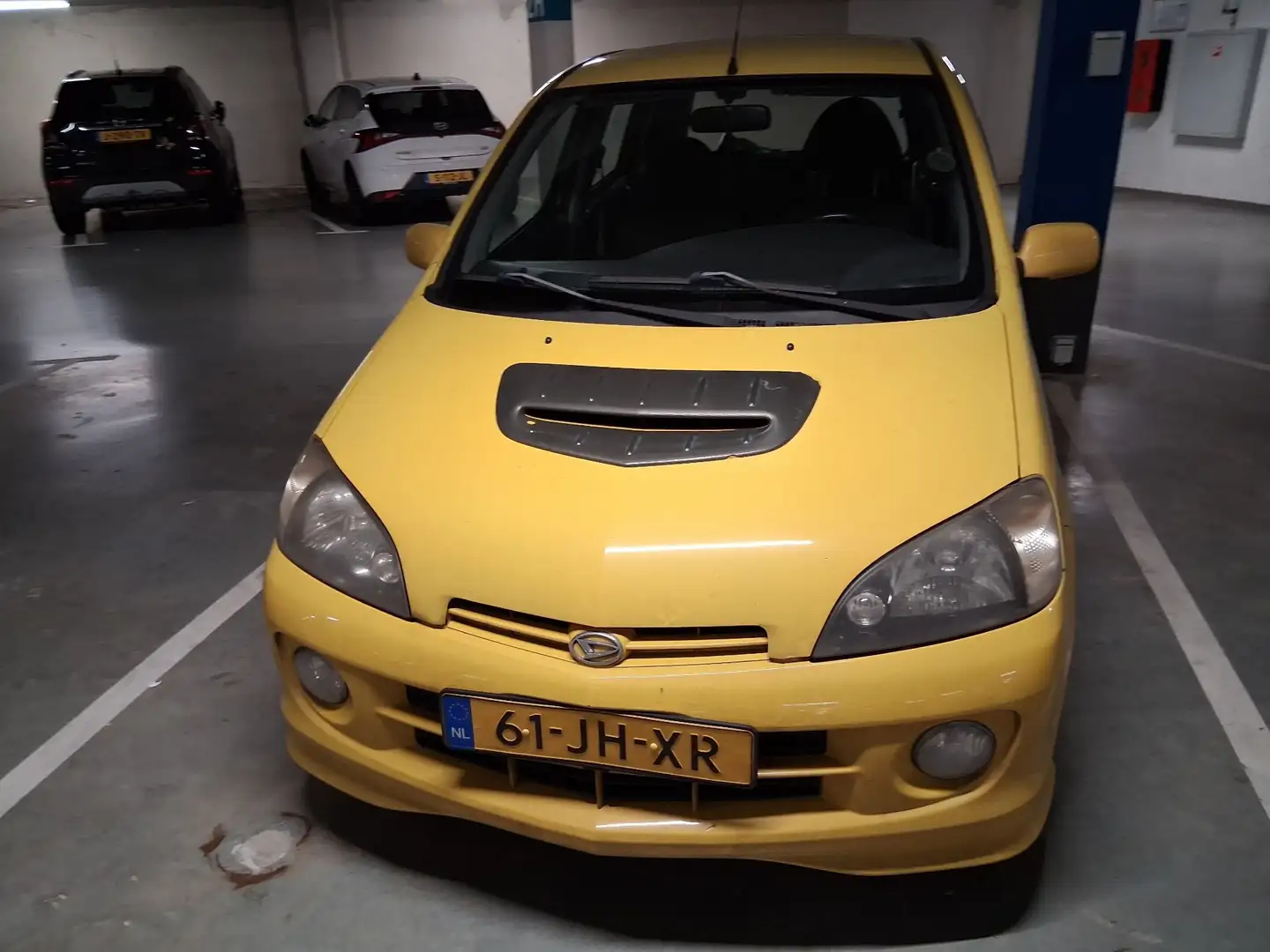 Daihatsu YRV 1.3-16V Turbo 129pk automaat Gelb - 1