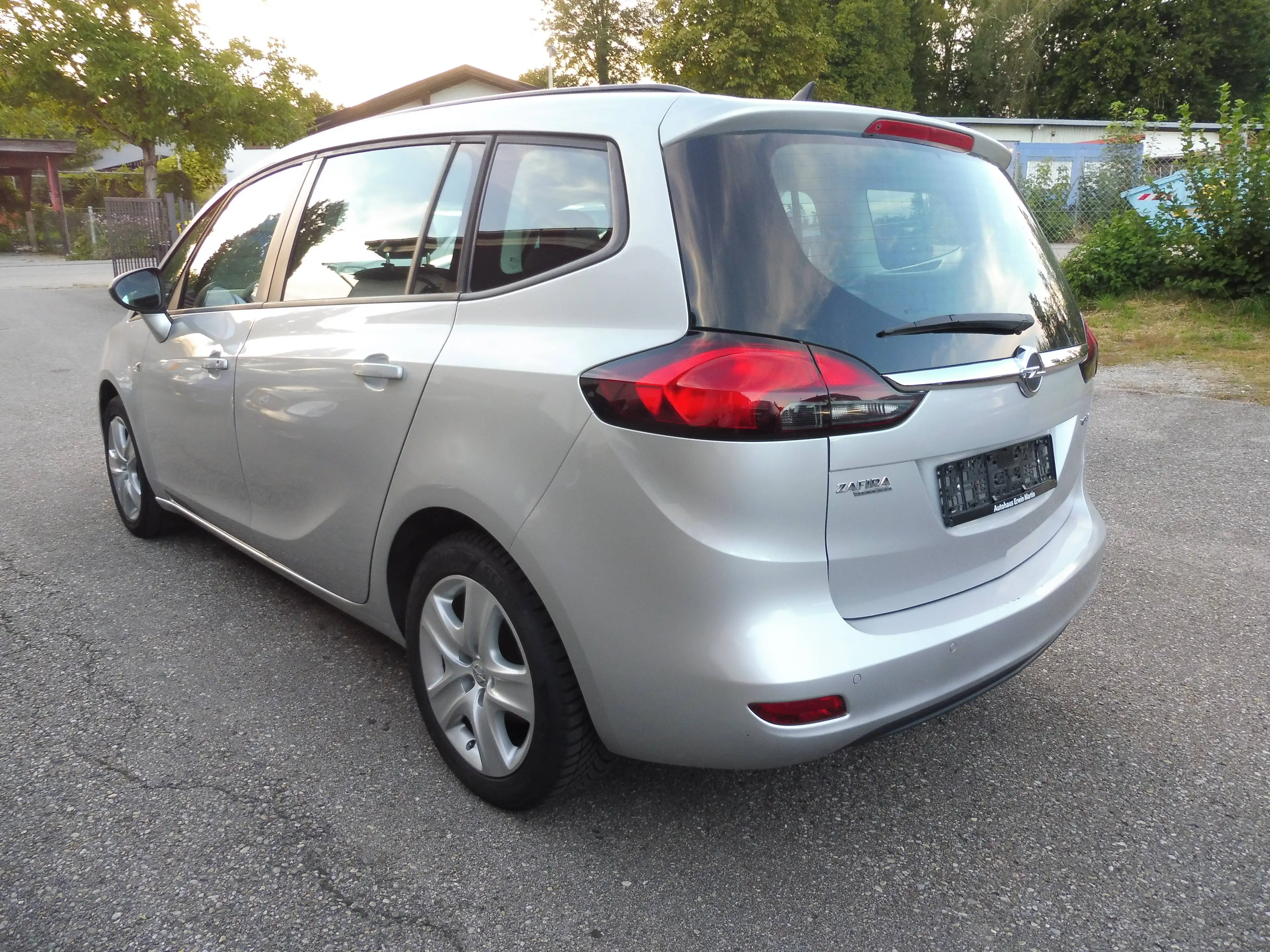 Opel Zafira Tourer Edition / NAVI / PDC / AUS 2. HAND — photo 8