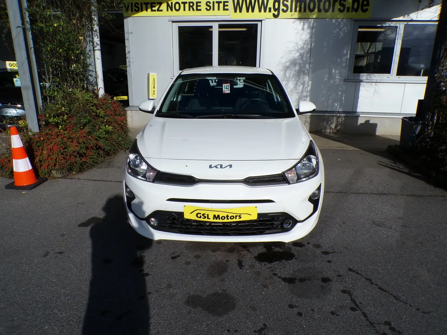 Kia Rio 1.2i 85cv 5portes blanc 07/22 43790km Airco Camera Blanc - 1