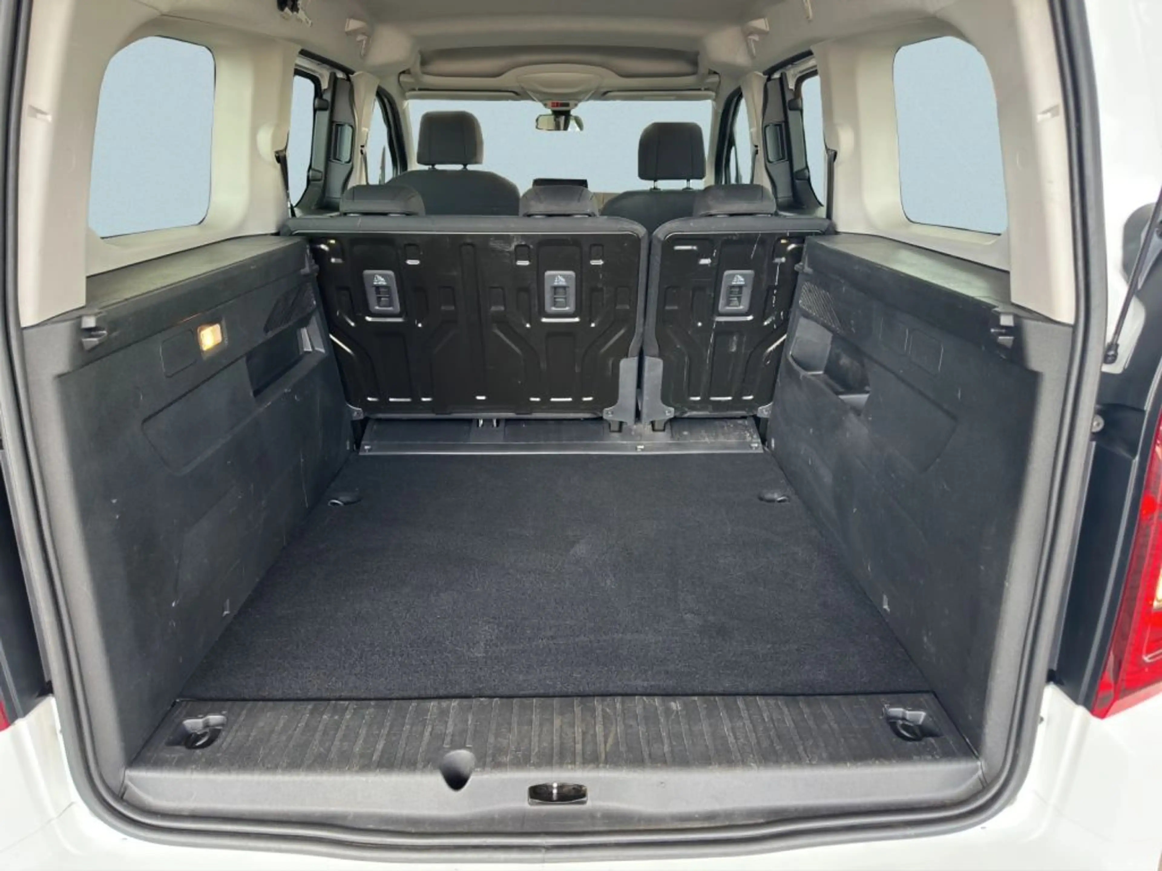 Opel Combo Life XL 1.2 Turbo Start/Stop Automatik Edition — photo 10