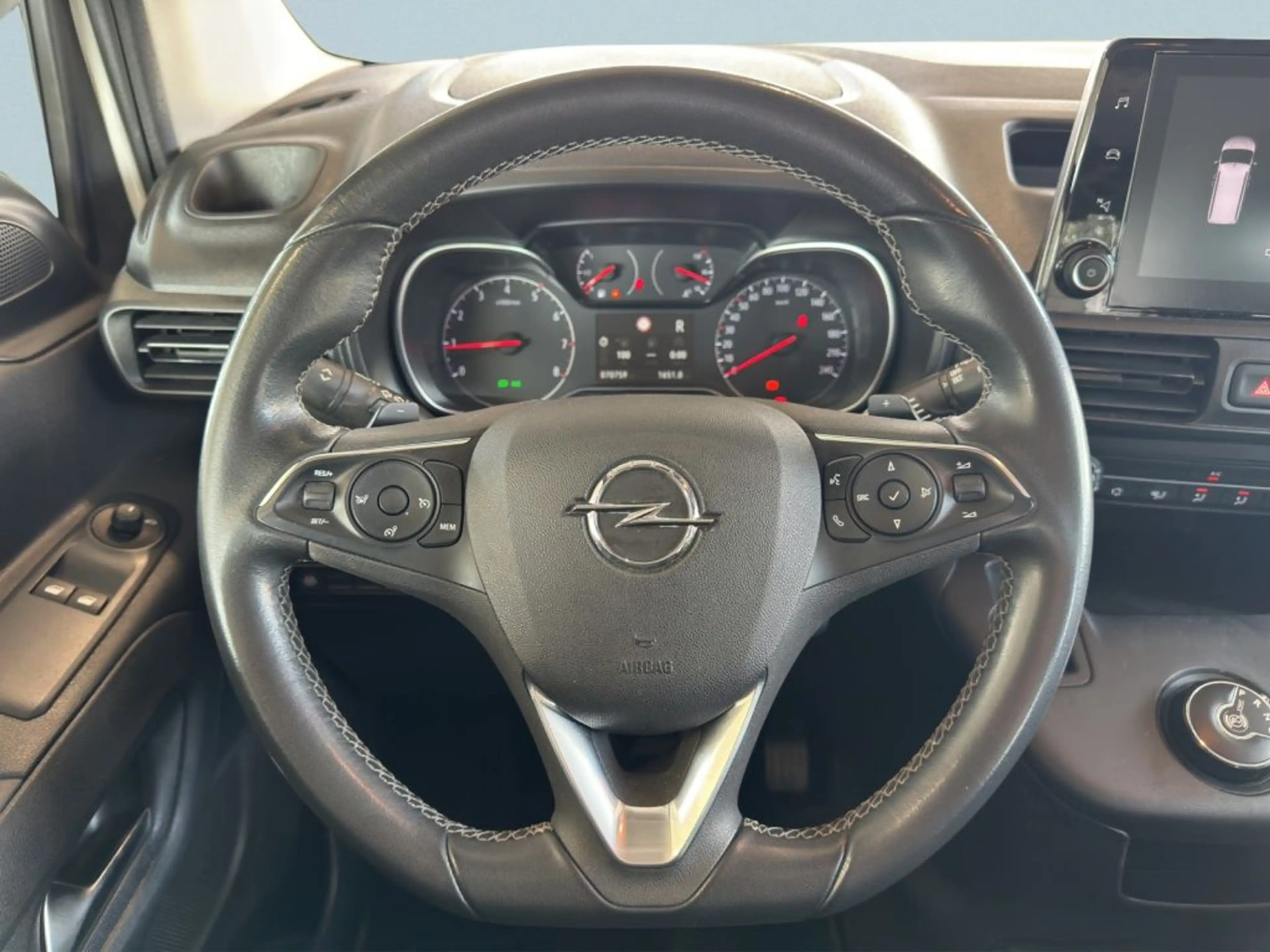 Opel Combo Life XL 1.2 Turbo Start/Stop Automatik Edition — photo 7