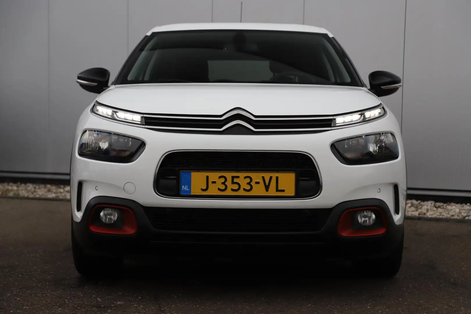 Citroen C4 Cactus 1.2 PureTech Business 110PK Trekhaak Navigatie Ach Wit - 2