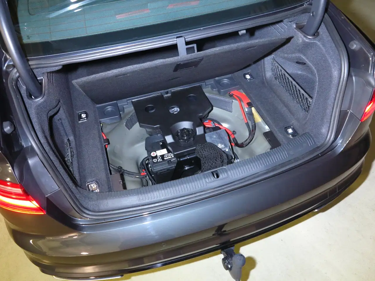 Audi A4 40 TDI 2.0 SCR quattro S tronic advanced AHK, миниатюра 29