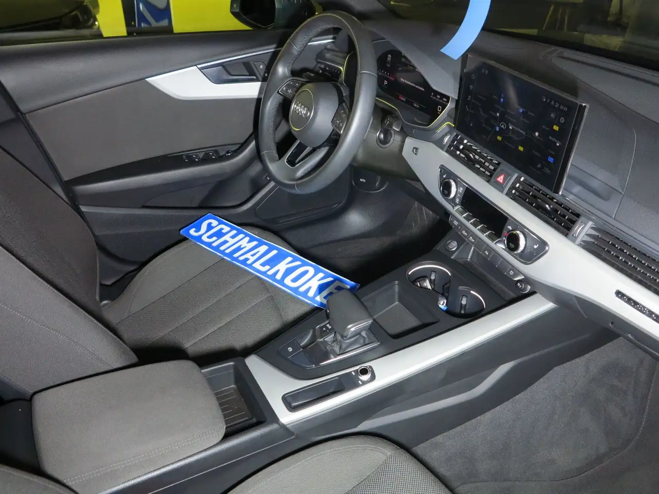 Audi A4 40 TDI 2.0 SCR quattro S tronic advanced AHK, миниатюра 4