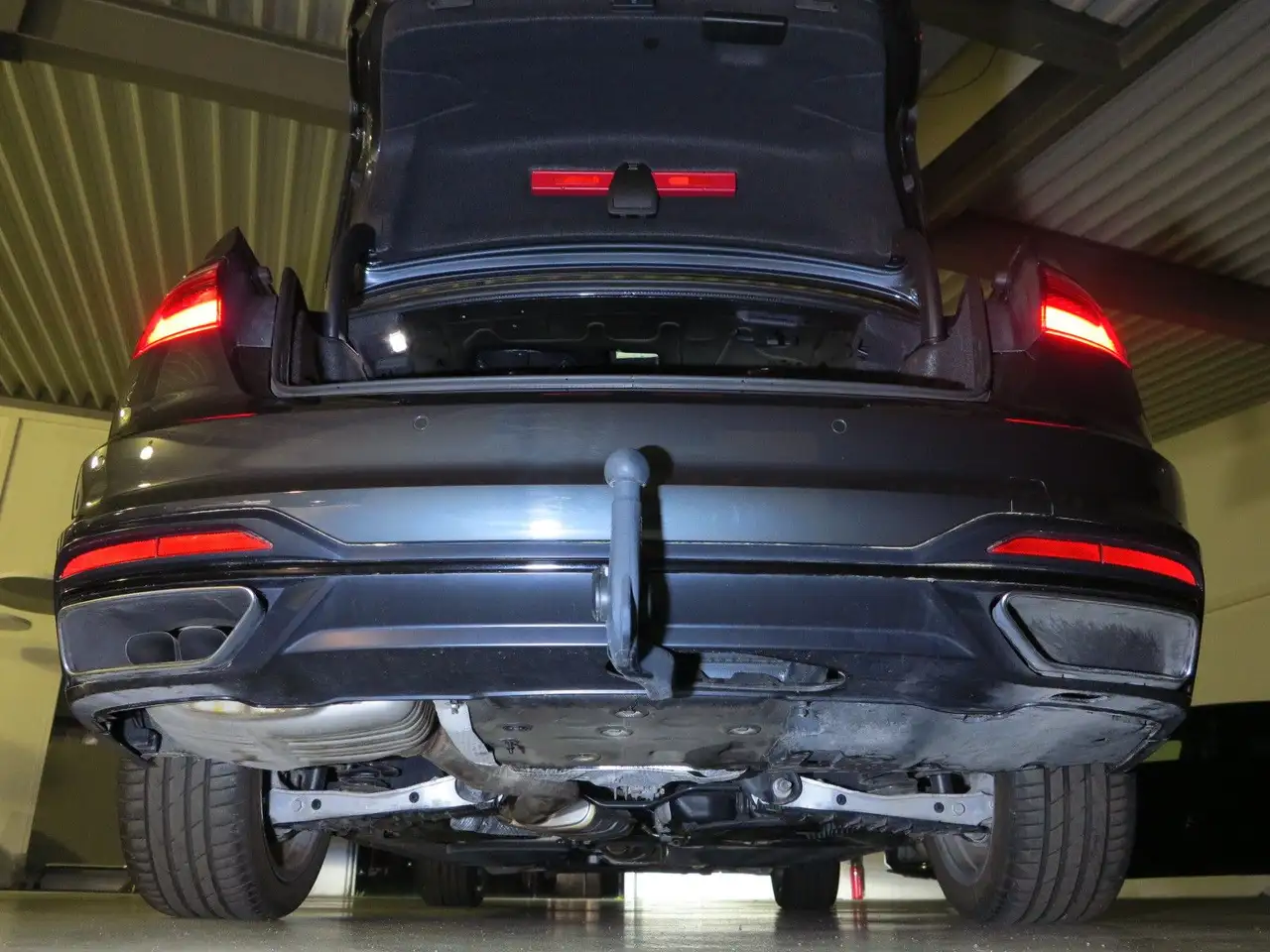 Audi A4 40 TDI 2.0 SCR quattro S tronic advanced AHK, миниатюра 16