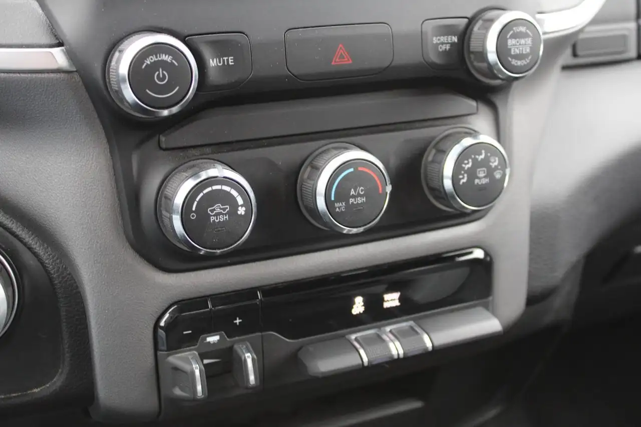 RAM 3500 снимка RAM 3500