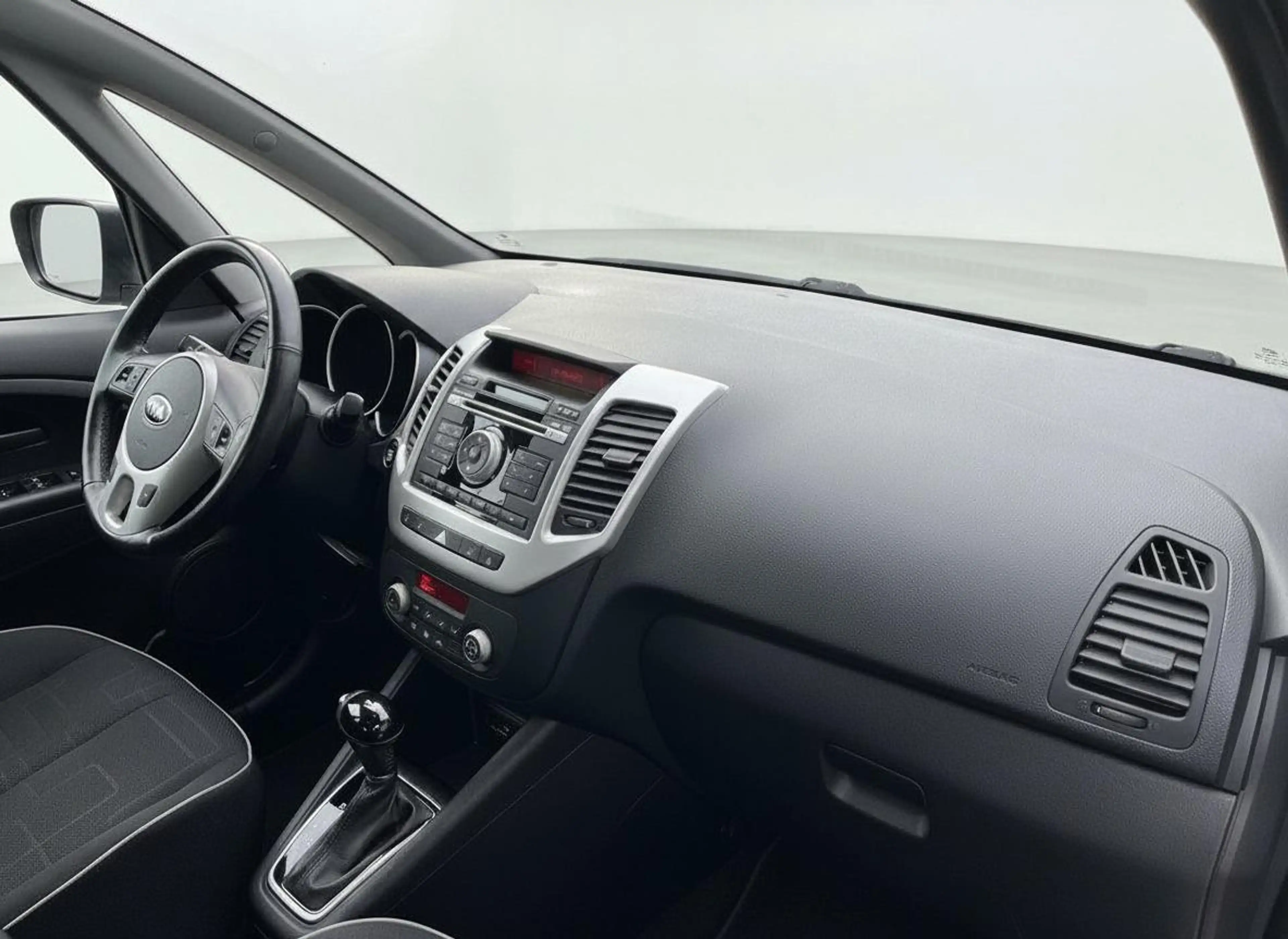 Kia Venga 1.6 CVVT DynamicPLusLine | Cruise controle, Climat — photo 10