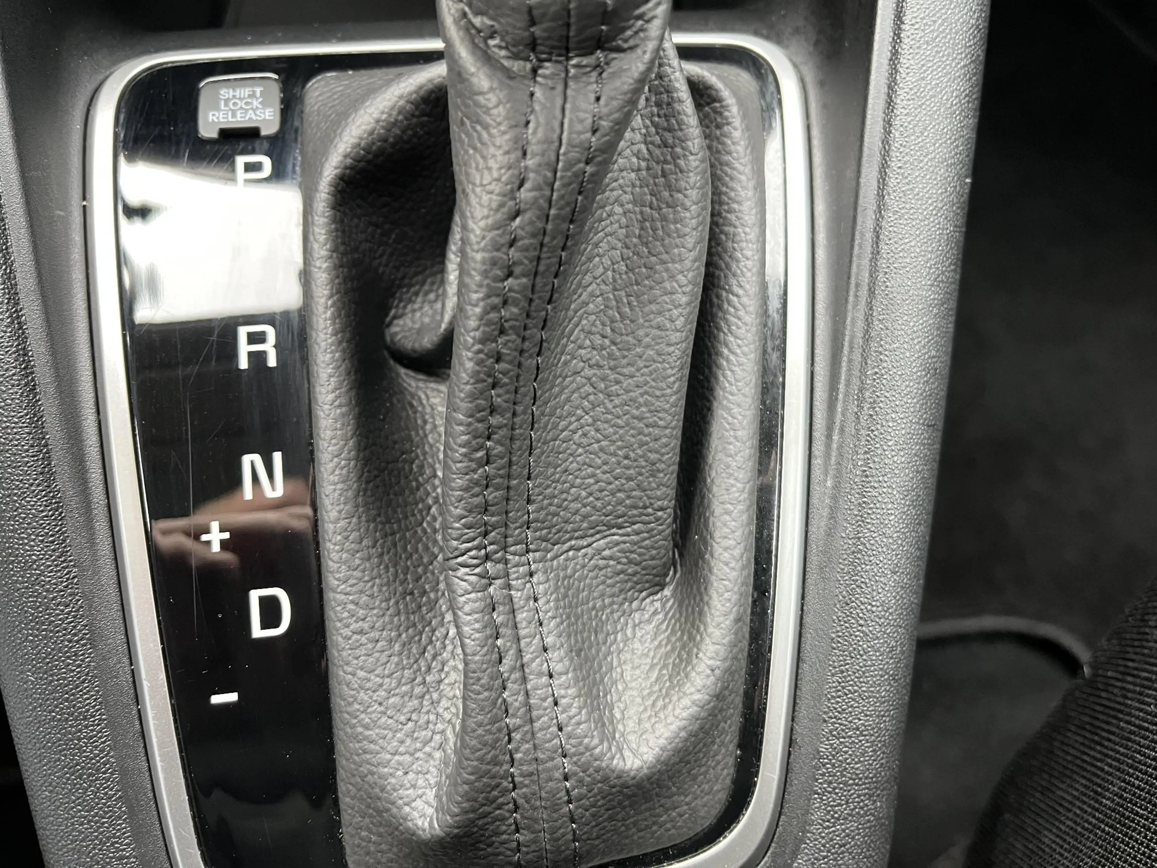 Kia Venga 1.6 CVVT DynamicPLusLine | Cruise controle, Climat — photo 15