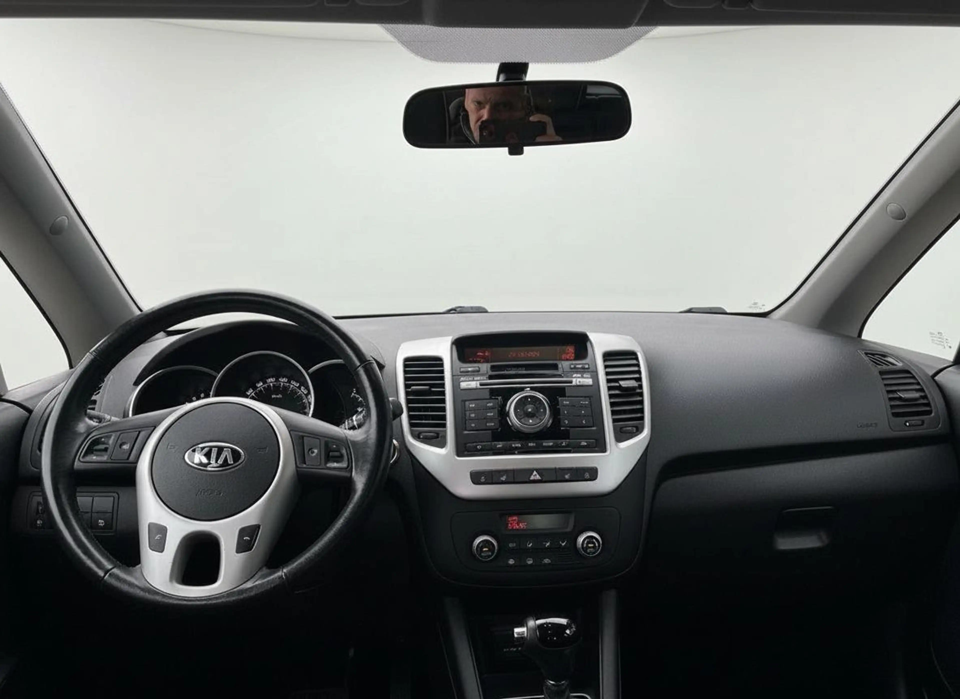 Kia Venga 1.6 CVVT DynamicPLusLine | Cruise controle, Climat — photo 9